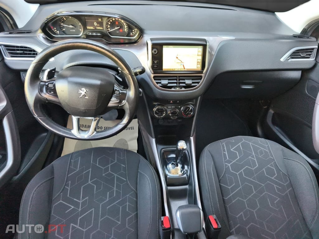 Peugeot 2008 1.6 e-HDi Allure 2-Tronic