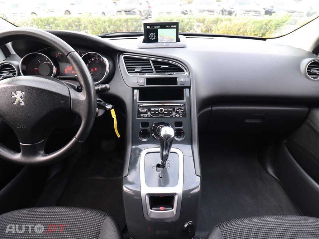 Peugeot 5008 1.6 E-HDi 7L SE Style 2-Tronic