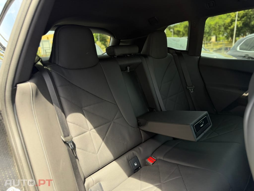 BMW iX xDrive 40 Pack Desportivo
