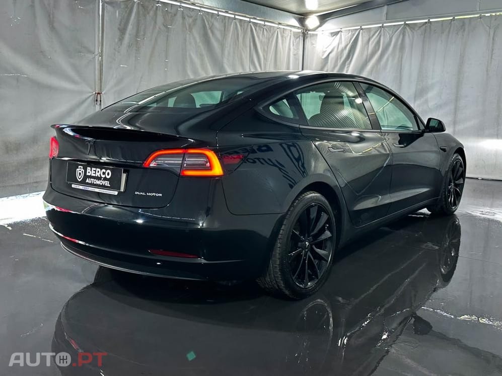 Tesla Model 3 LONG RANGE DUAL MOTOR AWD