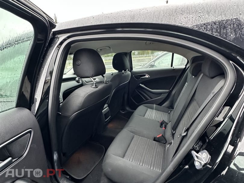 Mercedes-Benz A 180 CDI BlueEFFICIENCY Edition
