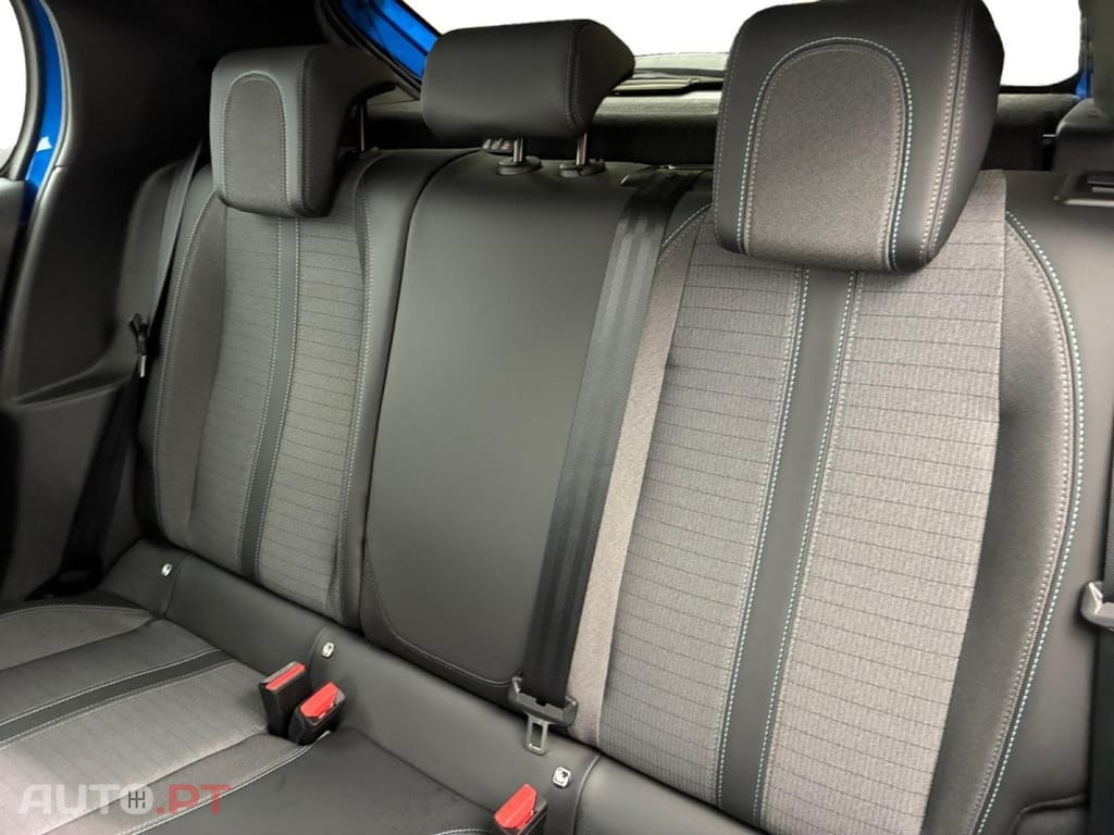 Peugeot E-208 50 kWh Allure Pack
