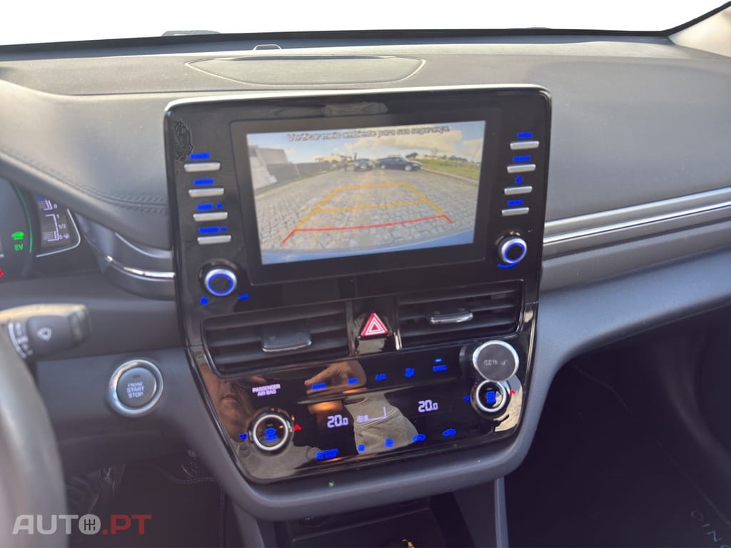 Hyundai Ioniq 1.6 GDI PHEV