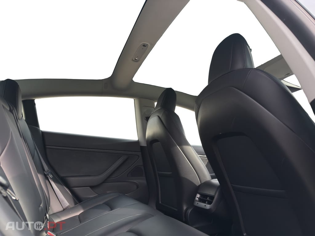 Tesla Model 3 Standard Range Plus RWD