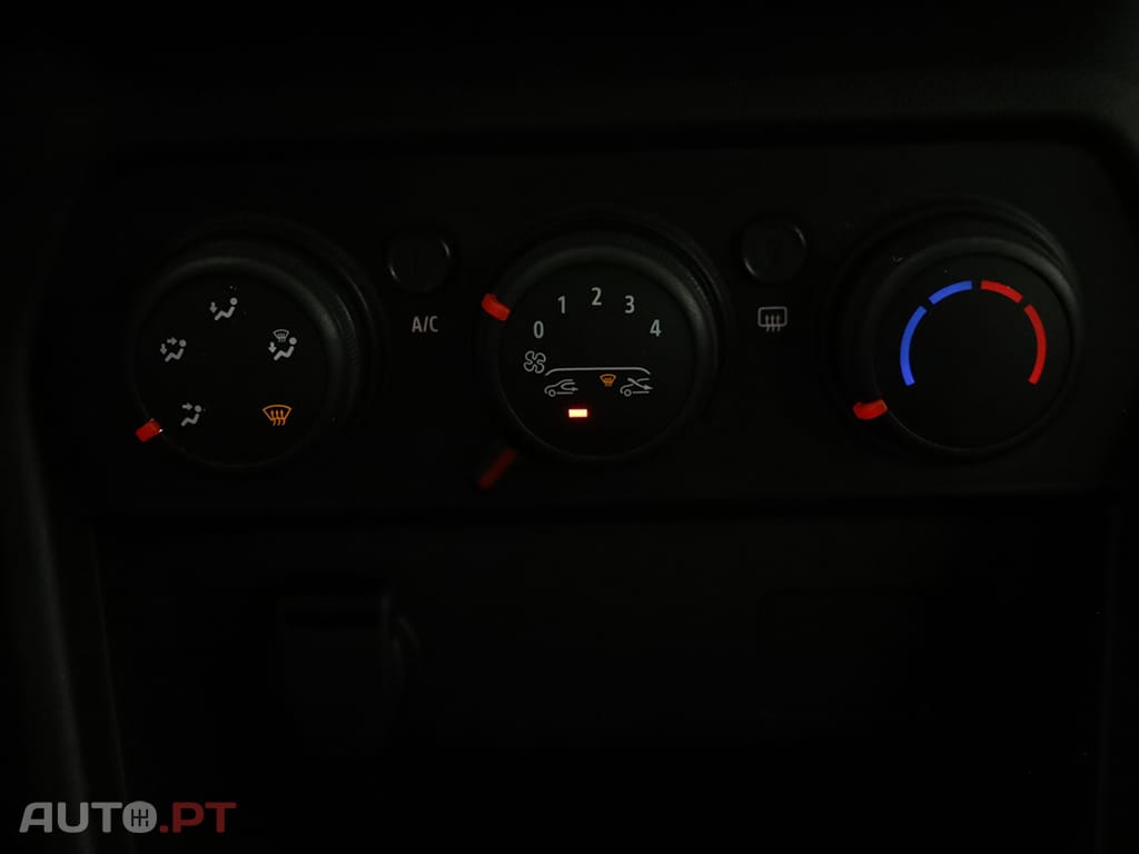 Dacia Sandero Sandero 1.0 ECO-G Essential Bi-Fuel