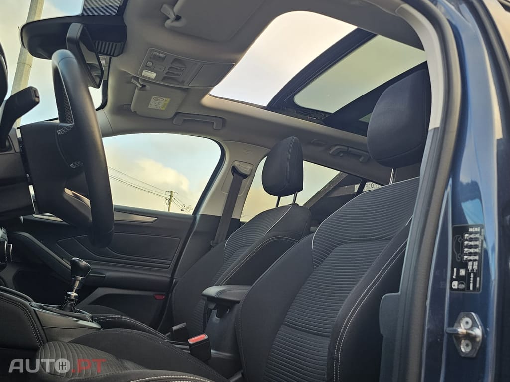 Ford Focus SW Titanium 1.0 ecoboost hybrid