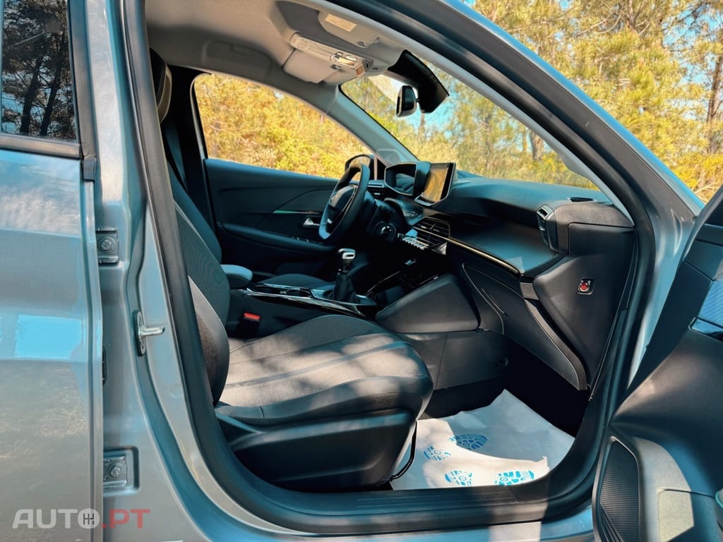 Peugeot 208 1.2 PureTech Allure Pack