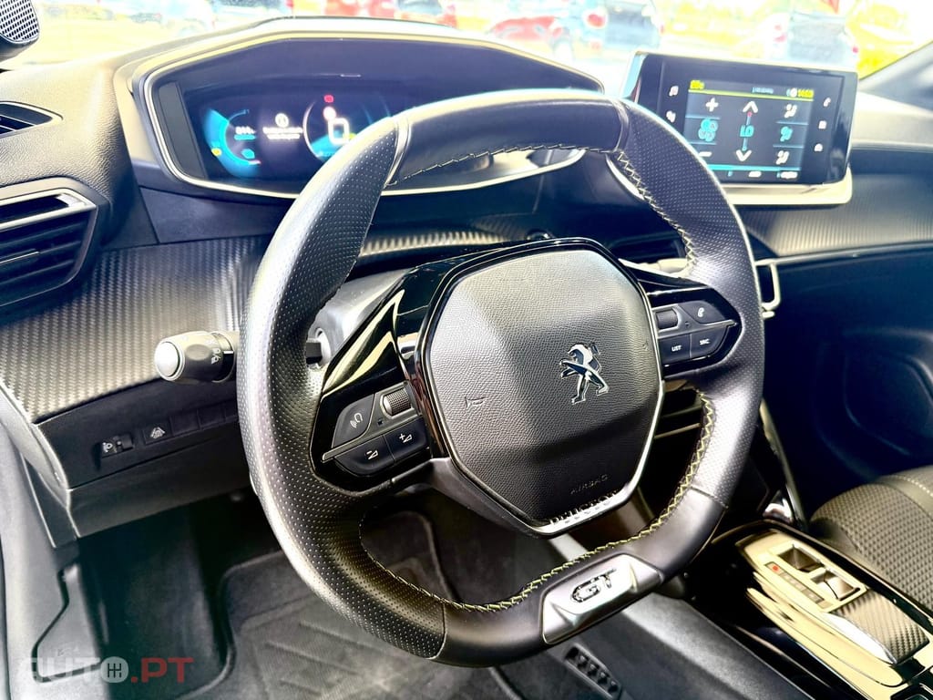Peugeot E-208 50 kWh GT