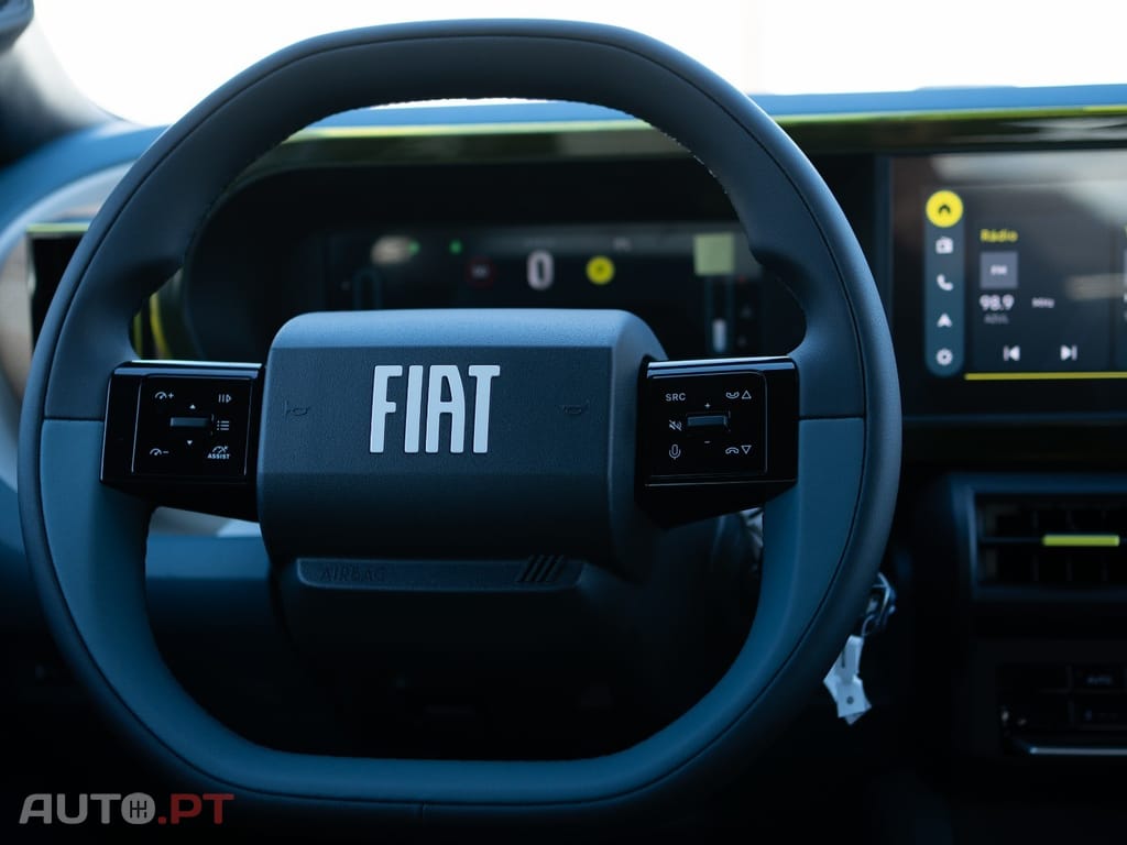 Fiat Grande Panda 1.2 Hybrid La Prima eDCT