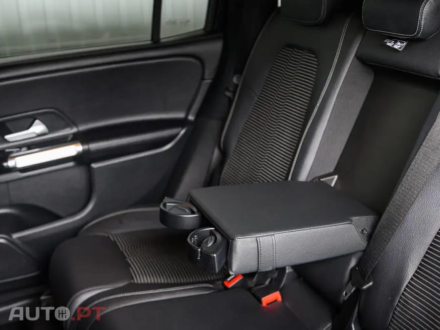 Mercedes-Benz GLB 200 d