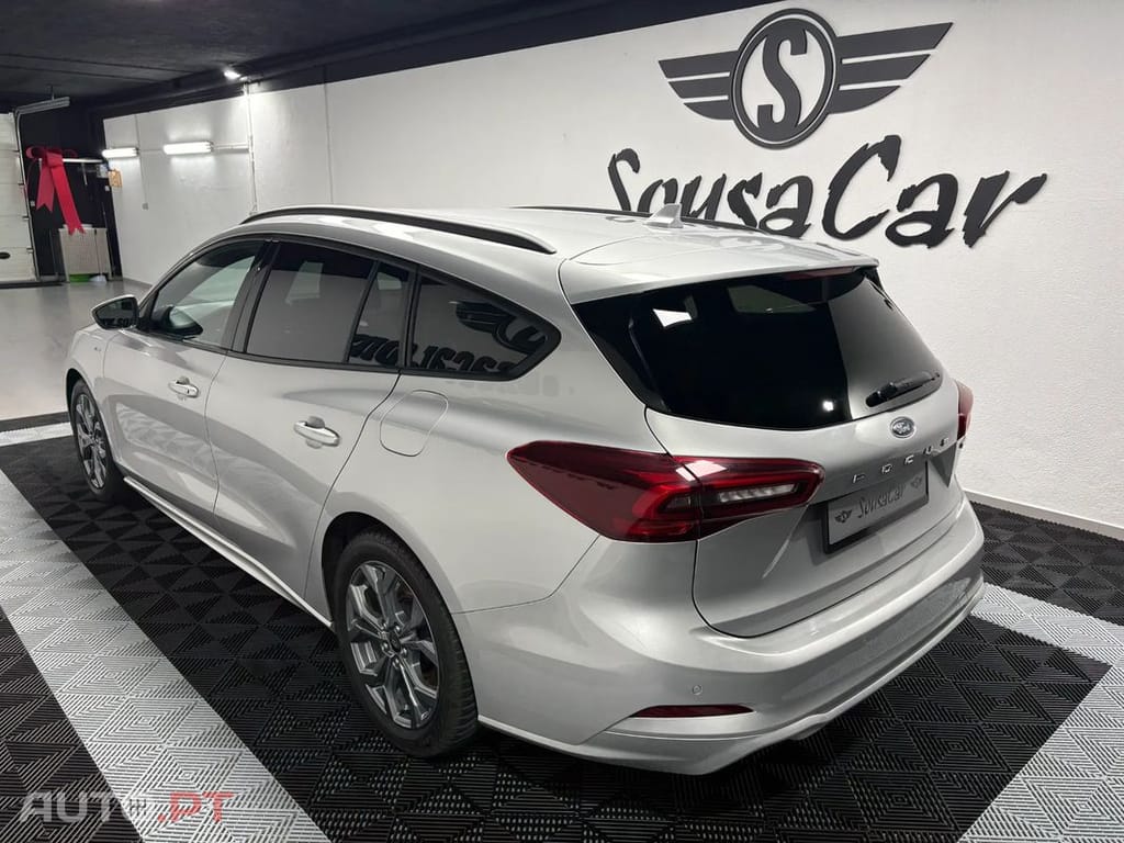 Ford Focus SW 1.0 EcoBoost S&S ST-LINE DESIGN