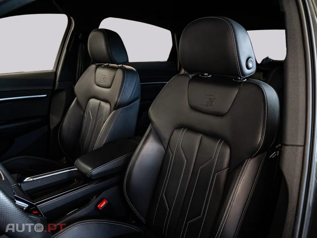 Audi E-Tron I.V.A DEDUTÍVEL 50 S LINE