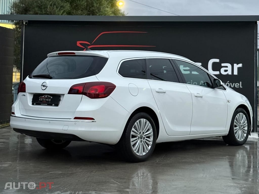 Opel Astra J Sports Tourer