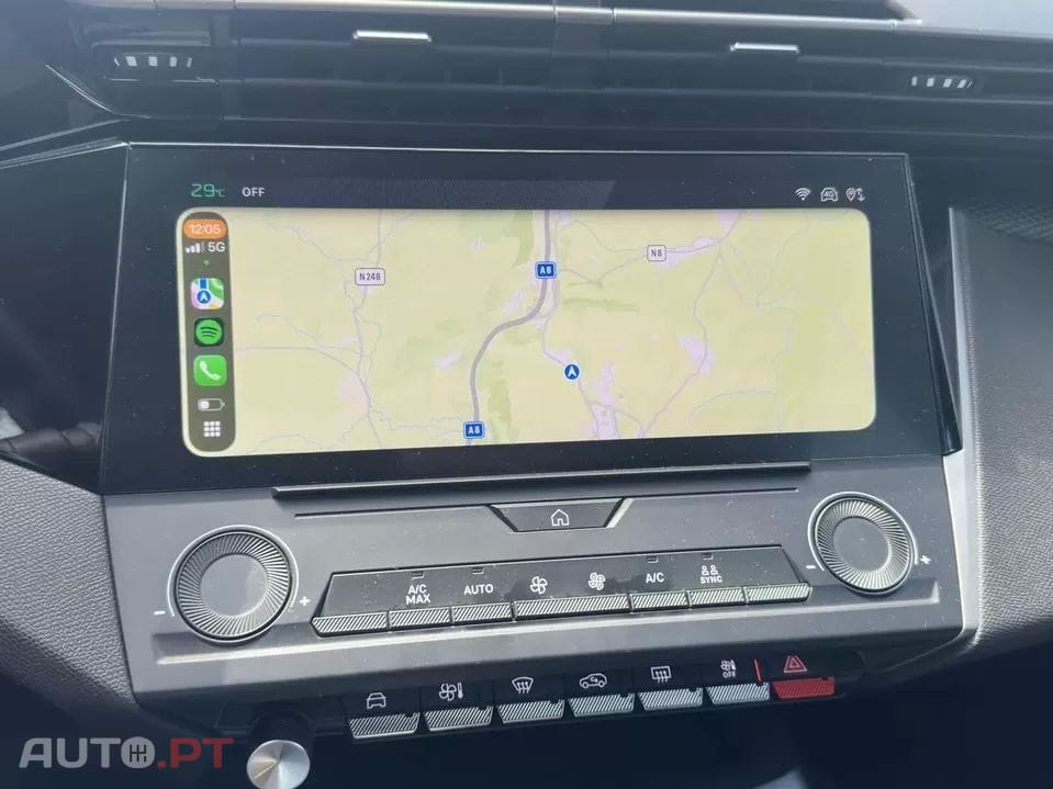 Peugeot 308 1.2 Hybrid Style e-DCS6 — fotografia 11
