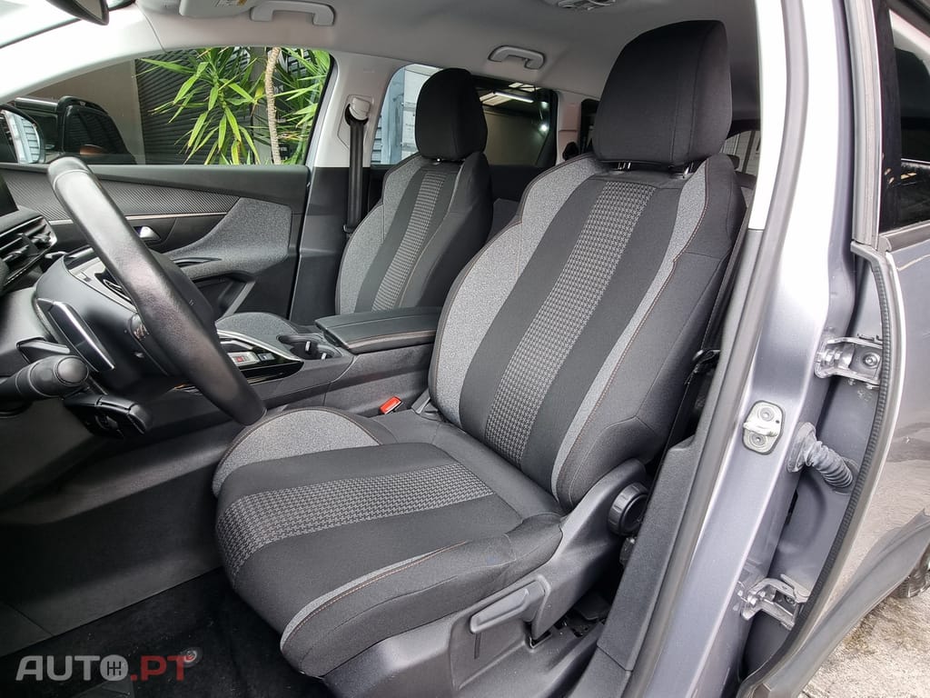 Peugeot 5008 1.5 BlueHDi Allure EAT8