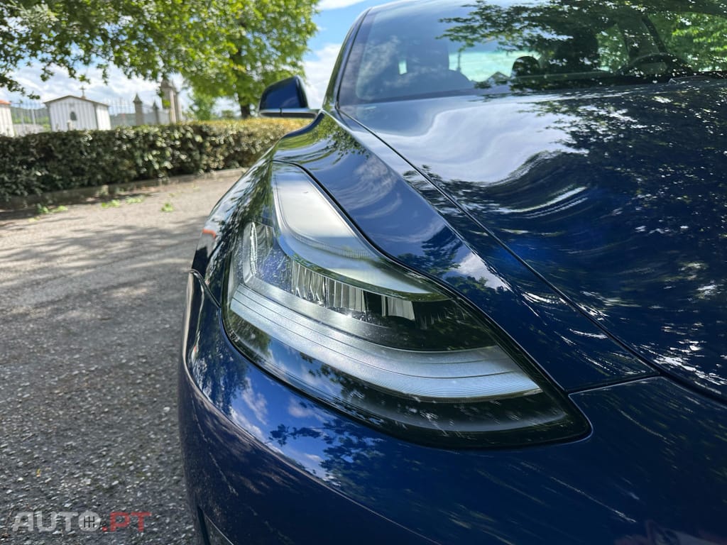 Tesla Model 3 Long-Range Dual Motor AWD