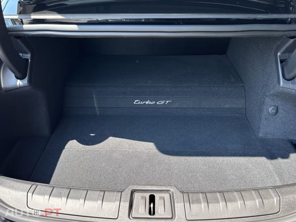 Porsche Taycan I.V.A DEDUTIVEL Turbo GT Weissach