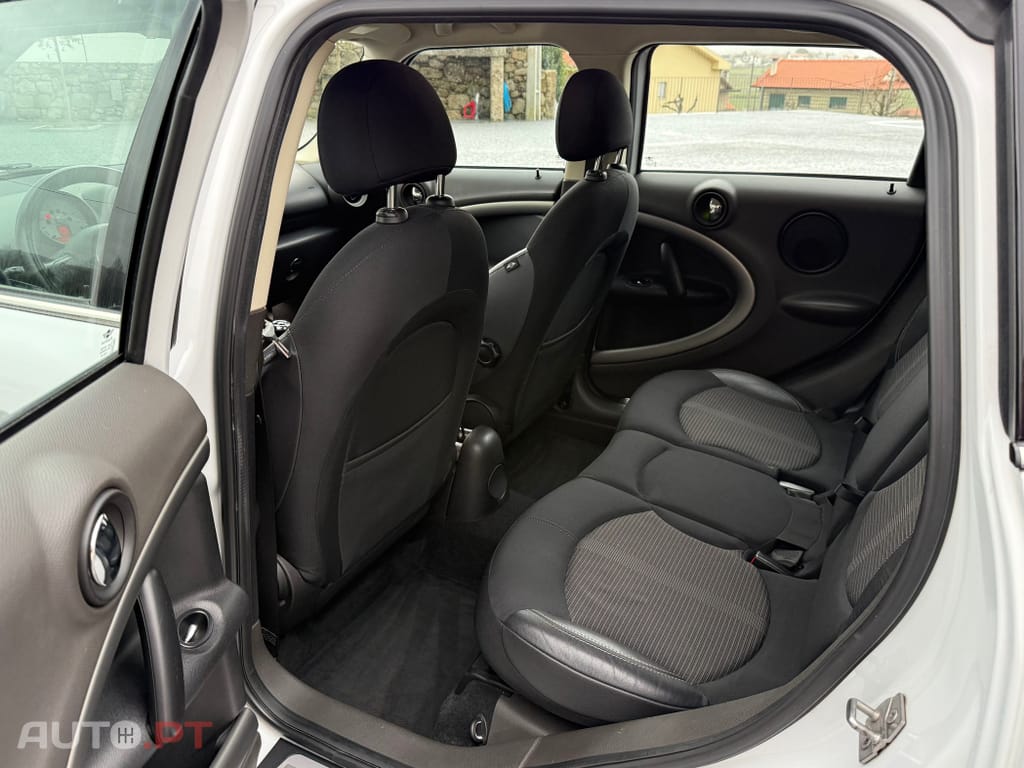 MINI Countryman One D