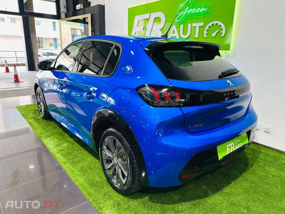 Peugeot E-208 50 kWh Allure