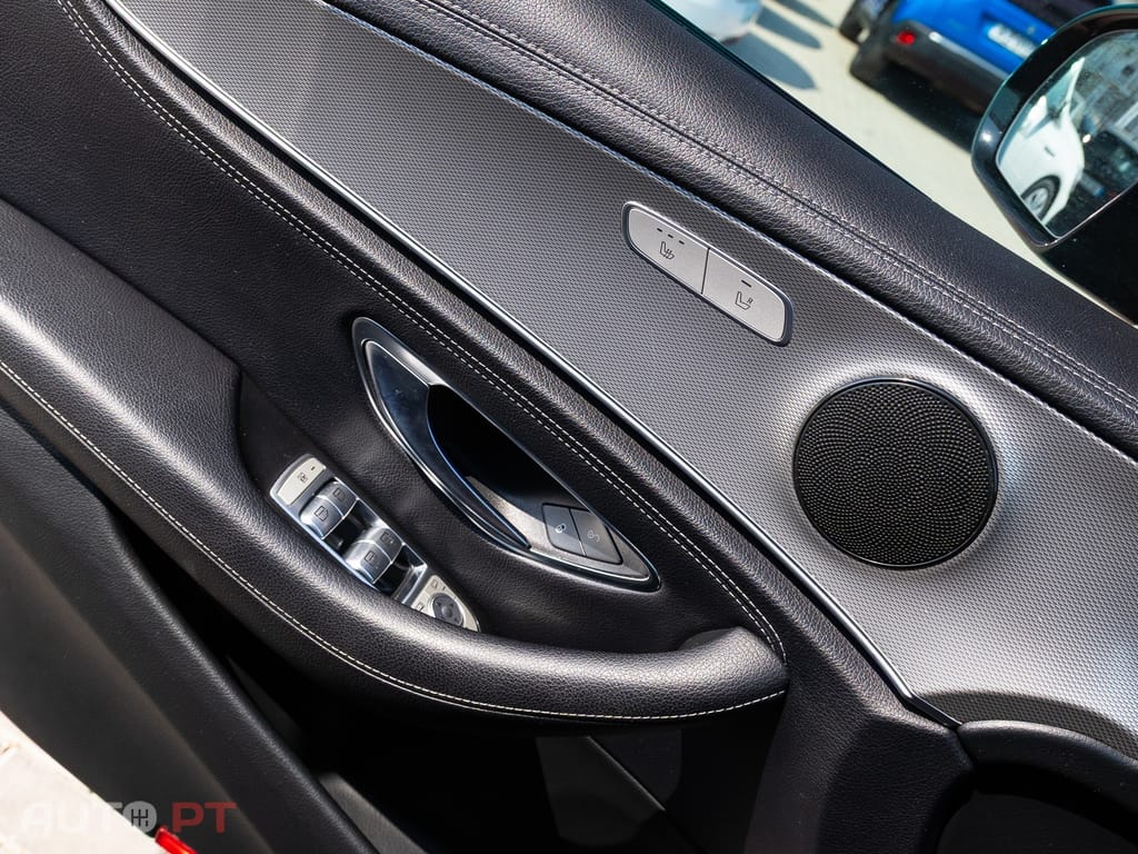 Mercedes-Benz E 220 d AMG Line 7L