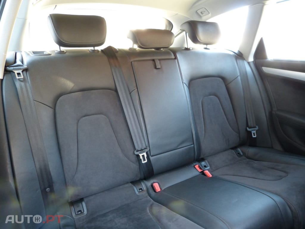 Audi A4 2.0 TDI Business Line Sport