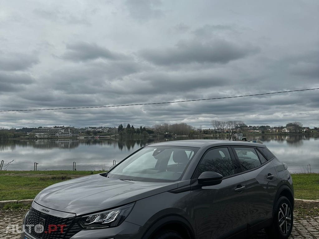 Peugeot 2008 ACTIVE 1.2 PURETECH