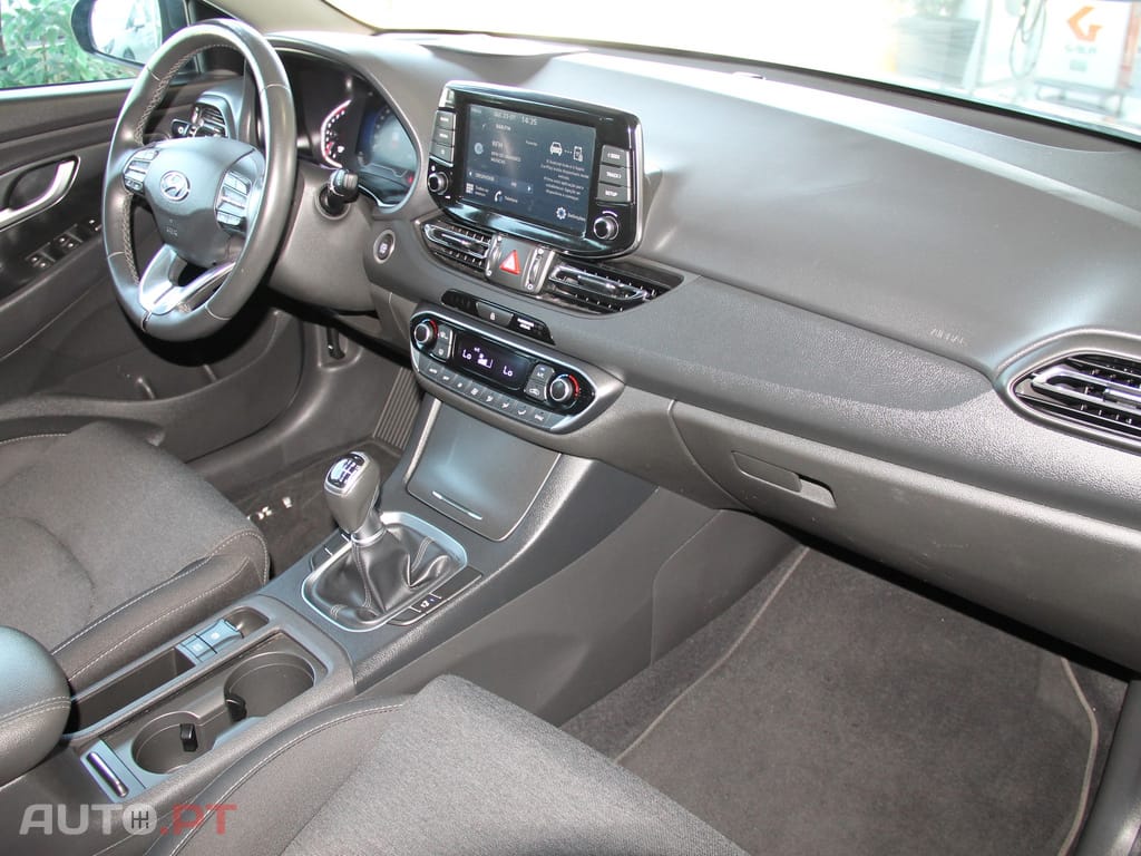 Hyundai i30 1.0 T-GDi Style — fotografia 9