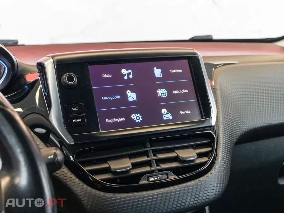 Peugeot 2008 1.6 BlueHDi EAT6 Allure