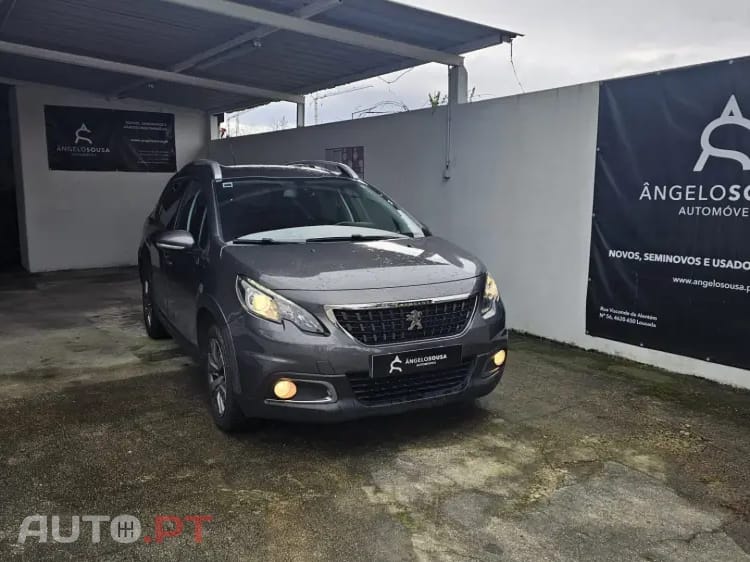 Peugeot 2008 1.2 PureTech Signature