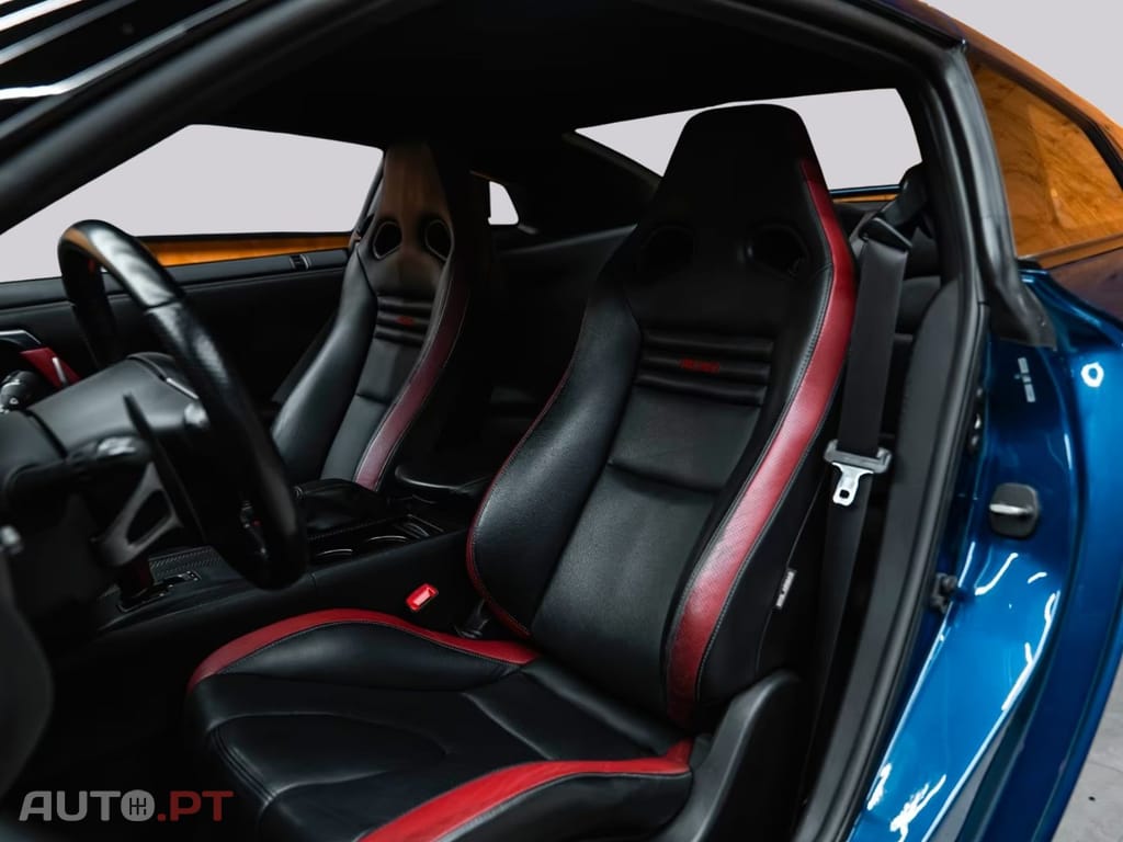 Nissan GT-R Black Edition