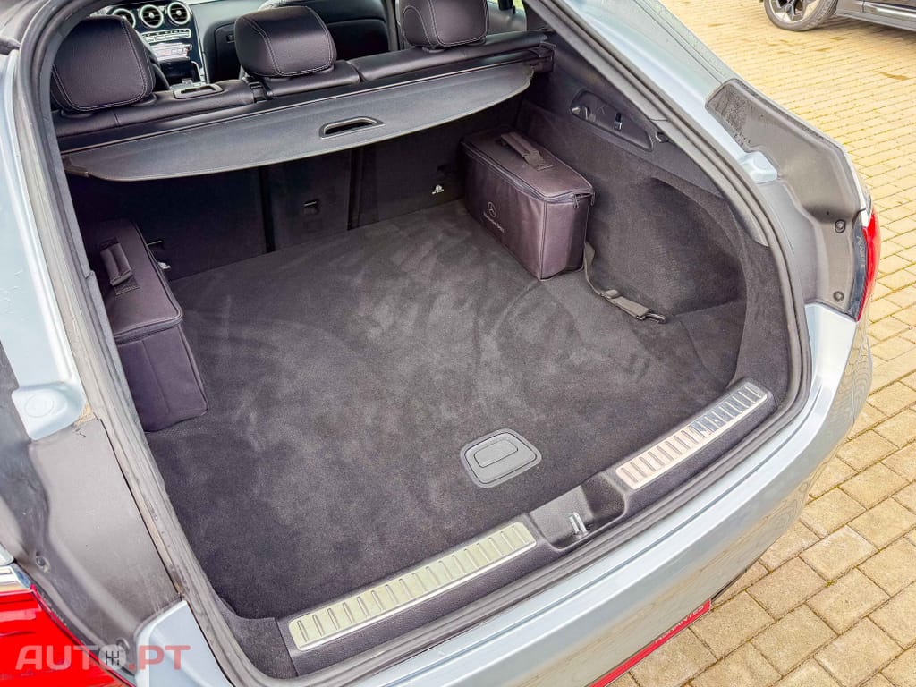 Mercedes-Benz GLC 300 de Coupe 4Matic 9G-TRONIC AMG Line