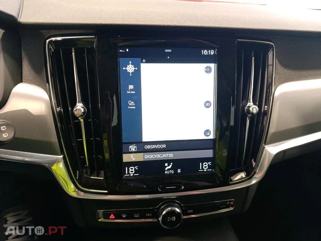 Volvo V90 2.0 T8 Momentum AWD Geartronic