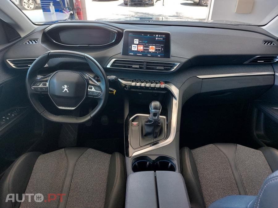 Peugeot 5008 1.5 BlueHDi Allure