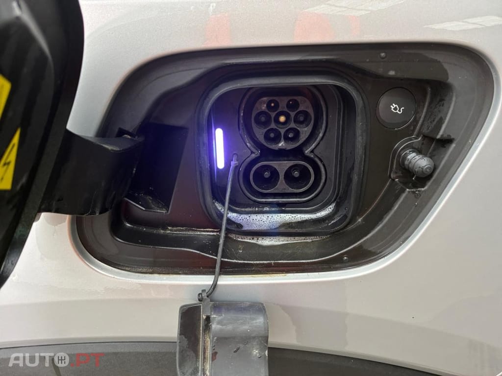 Volvo XC40 Recharge Start