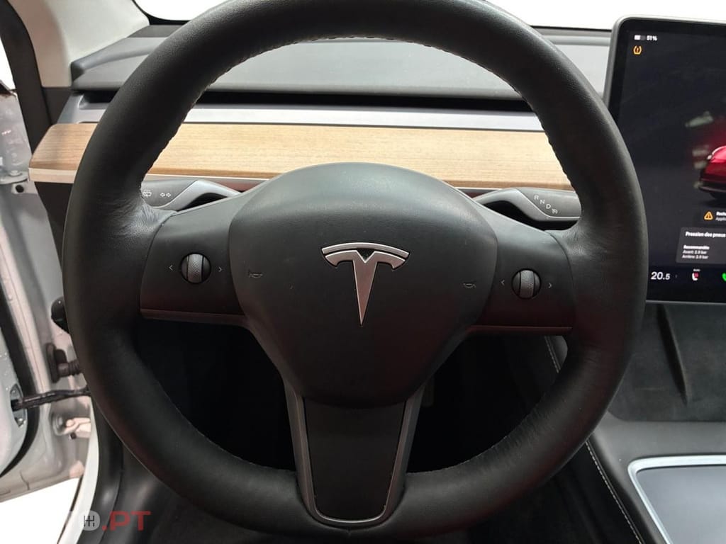 Tesla Model Y Long Range Dual Motor AWD