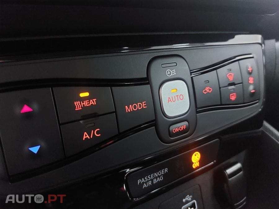 Nissan Leaf N-Connecta