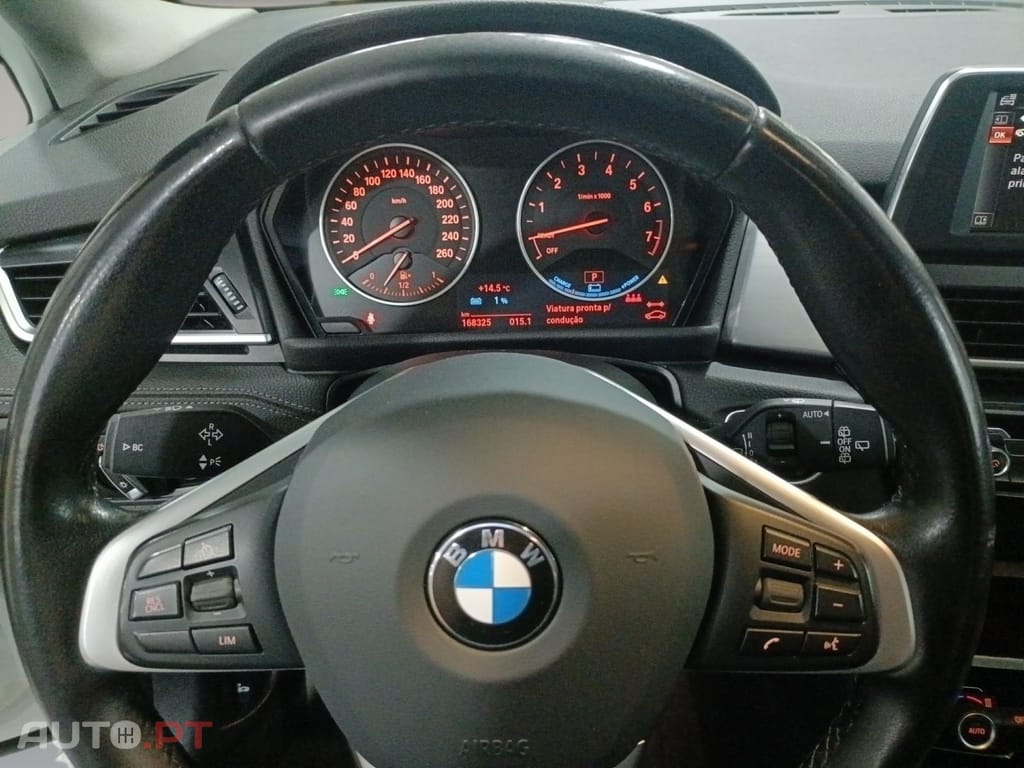 BMW 225 Line Sport