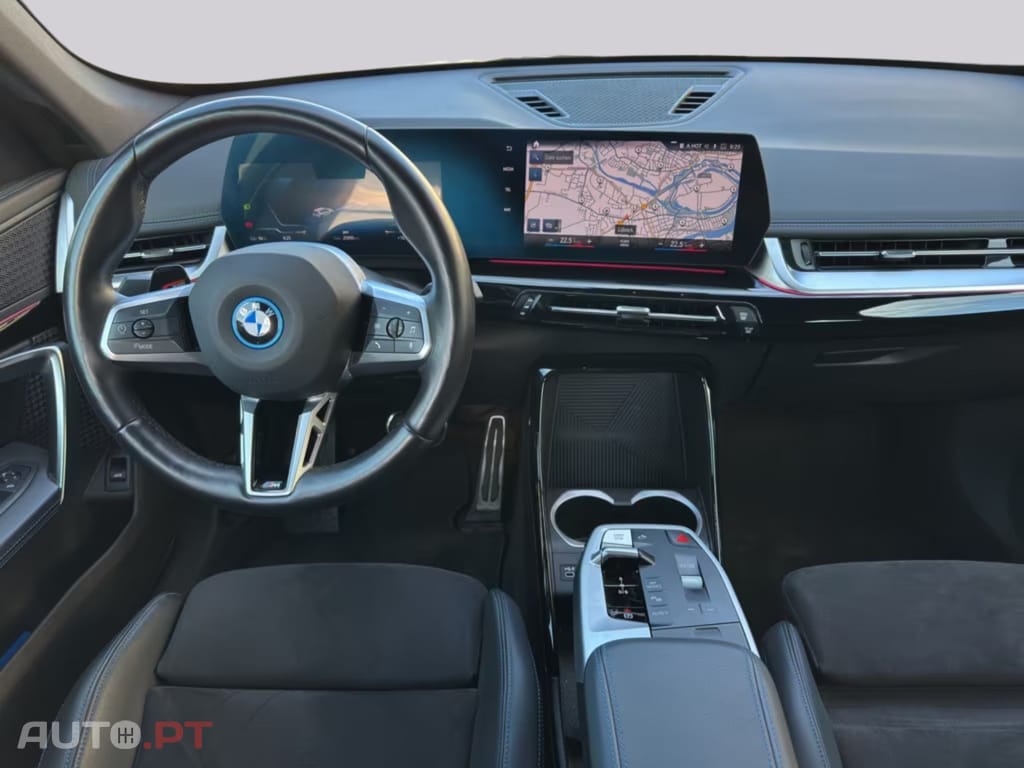 BMW iX1 xDrive30 M-SPORT 