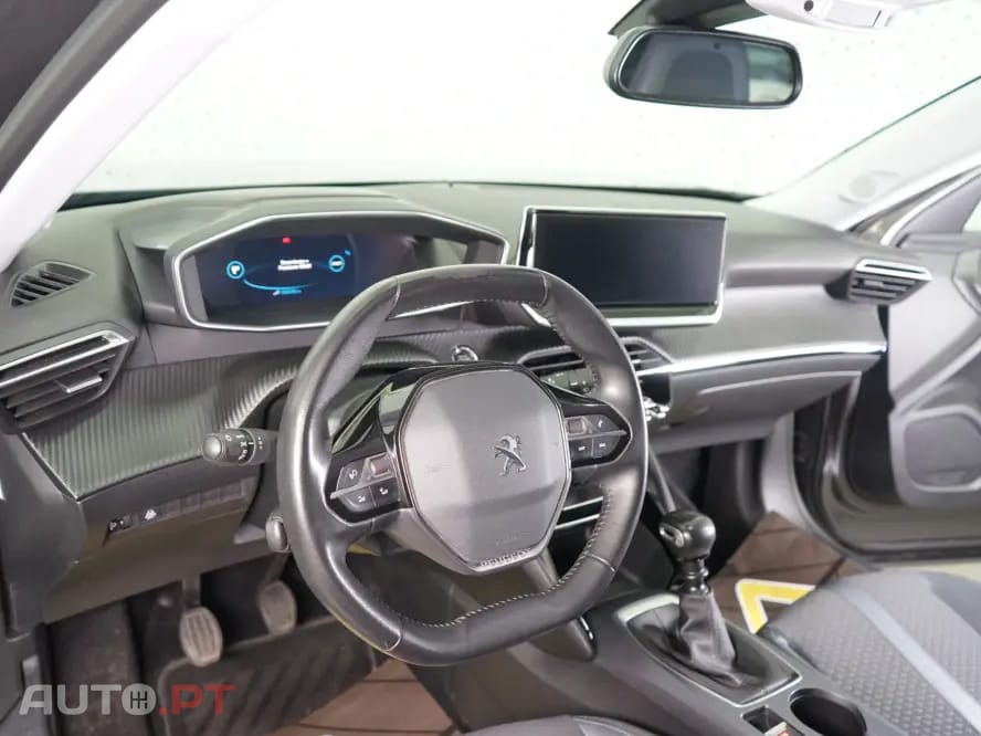 Peugeot 2008 1.5 BlueHDi Allure
