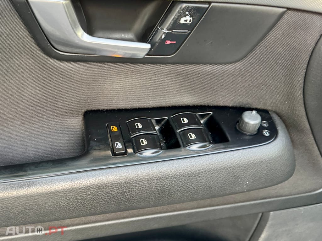 Audi A4 Avant 2.0 TDi S-line