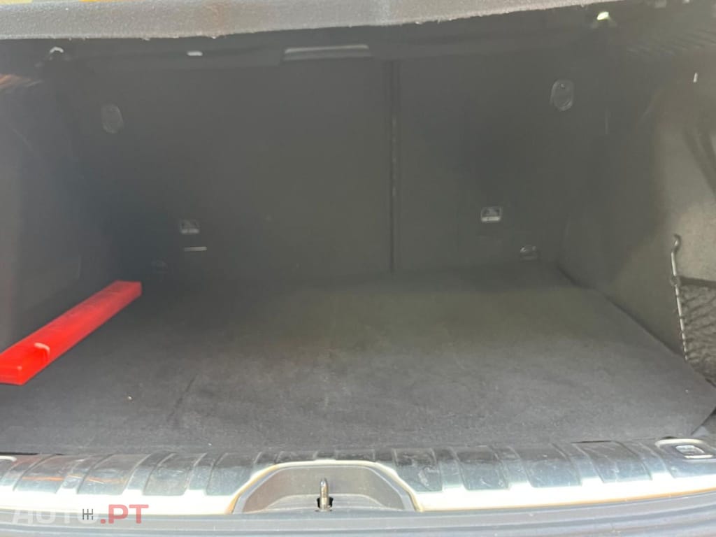 Peugeot 2008  1.2 PureTech Crossway