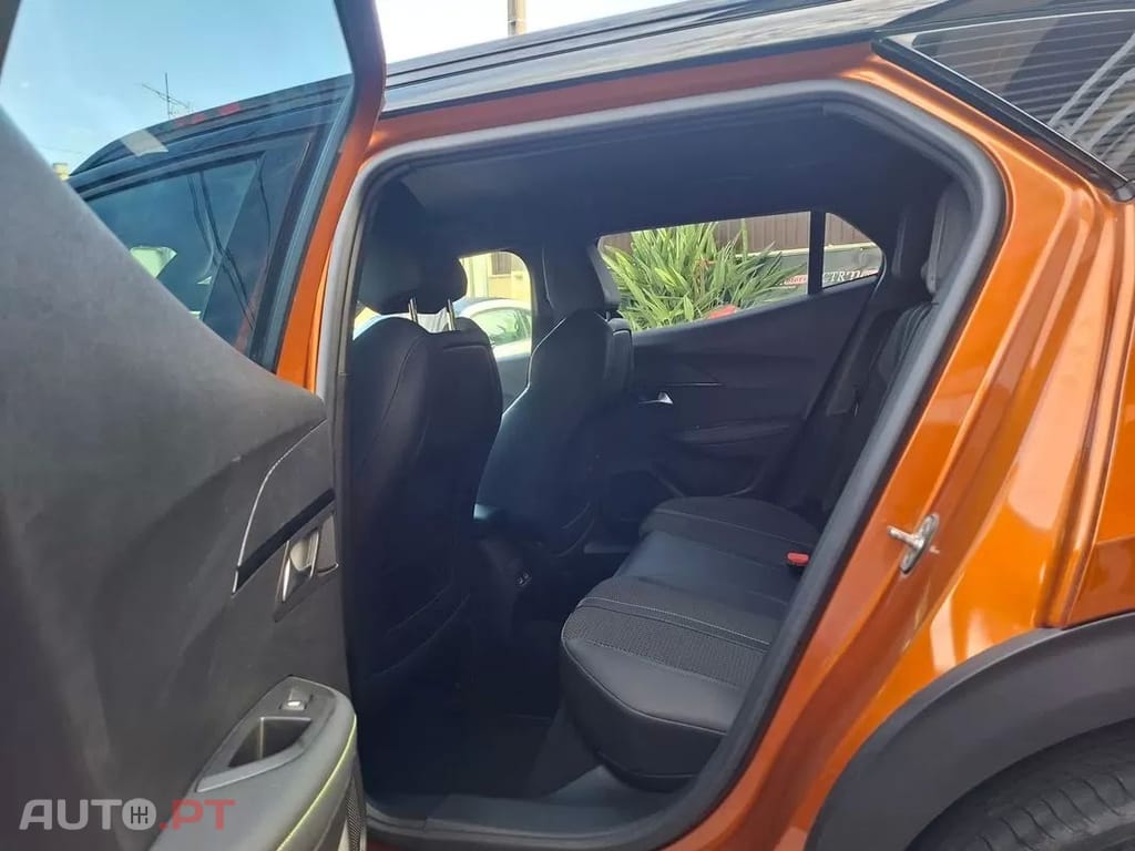 Peugeot 2008  Puretech 130 Stop Start Gt  Line Edition