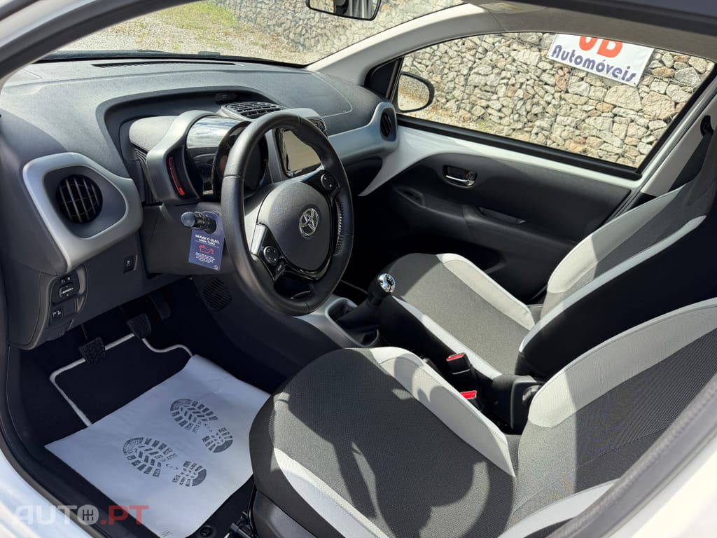 Toyota Aygo 1.0 X-Play+AC+X-Touch