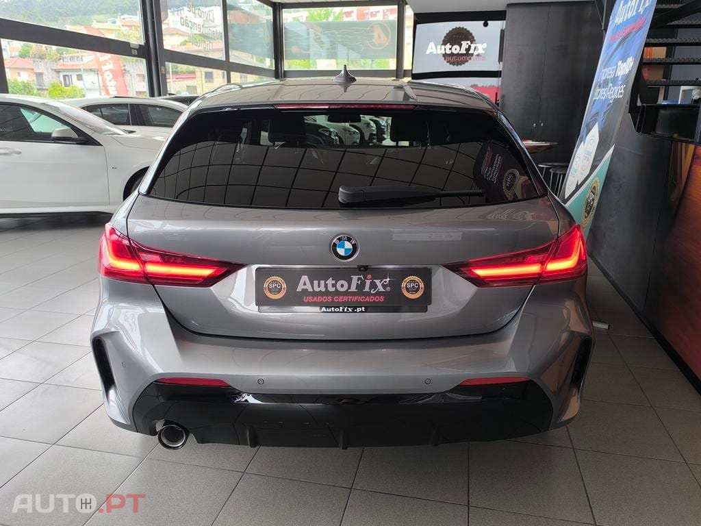 BMW 116 d Pack Desportivo M Auto