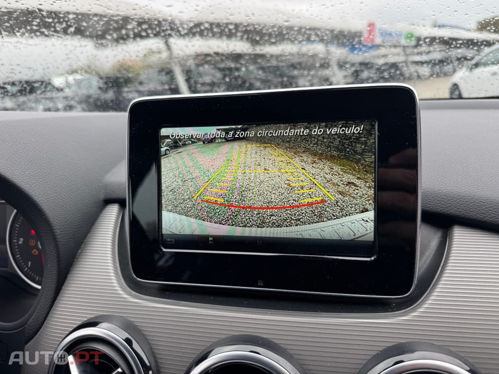 Mercedes-Benz B 180 d Edition