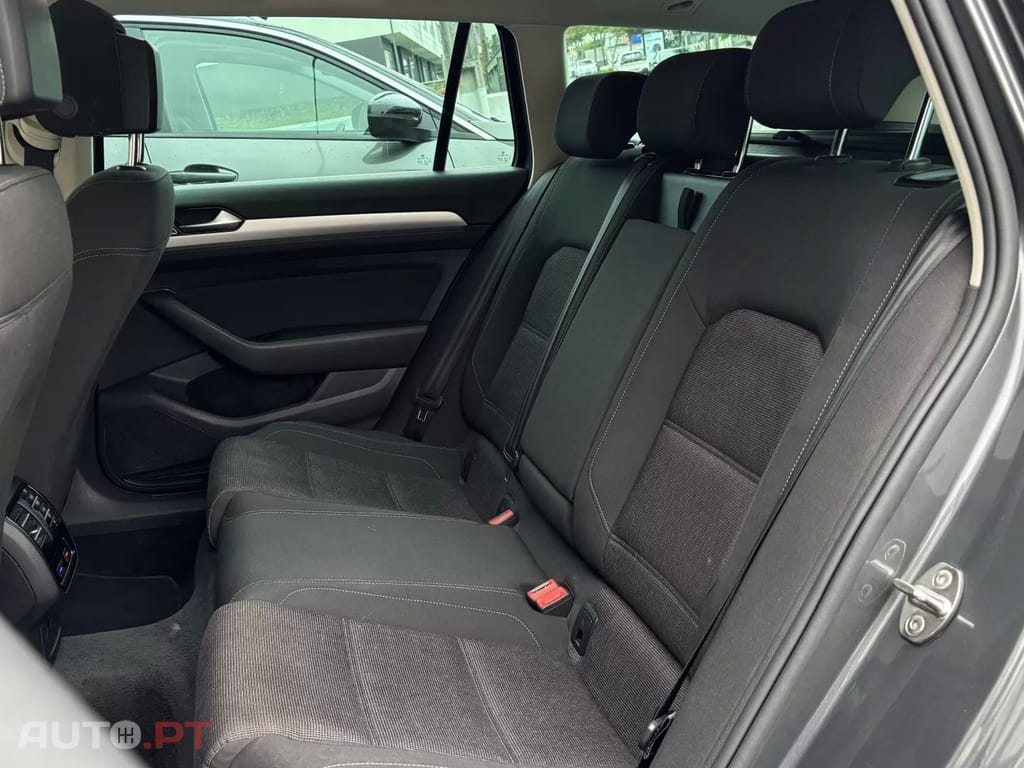 Volkswagen Passat Variant 2.0 TDi Highline DSG