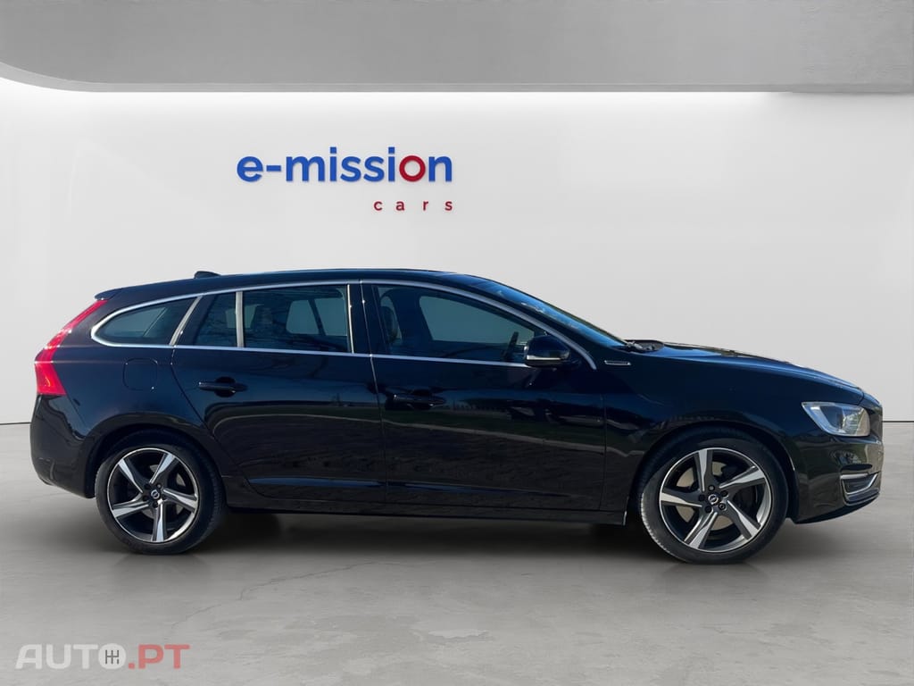 Volvo V60 D6 Twin Engine Geartronic RDesign