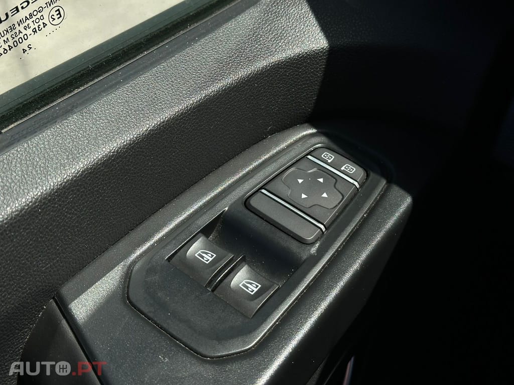 Renault Trafic Outro