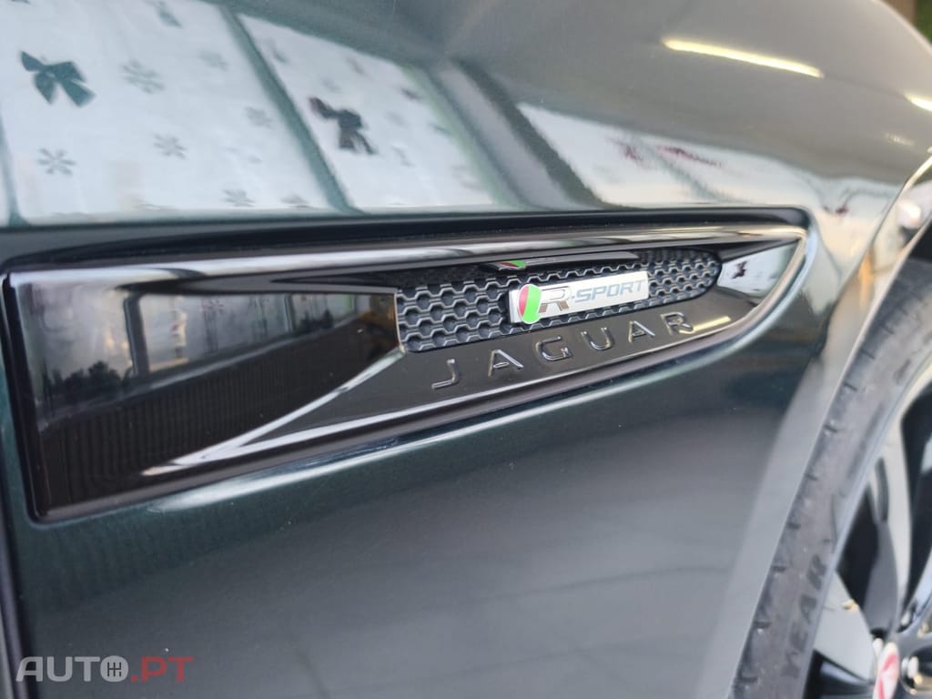 Jaguar XF 2.0D R-Sport