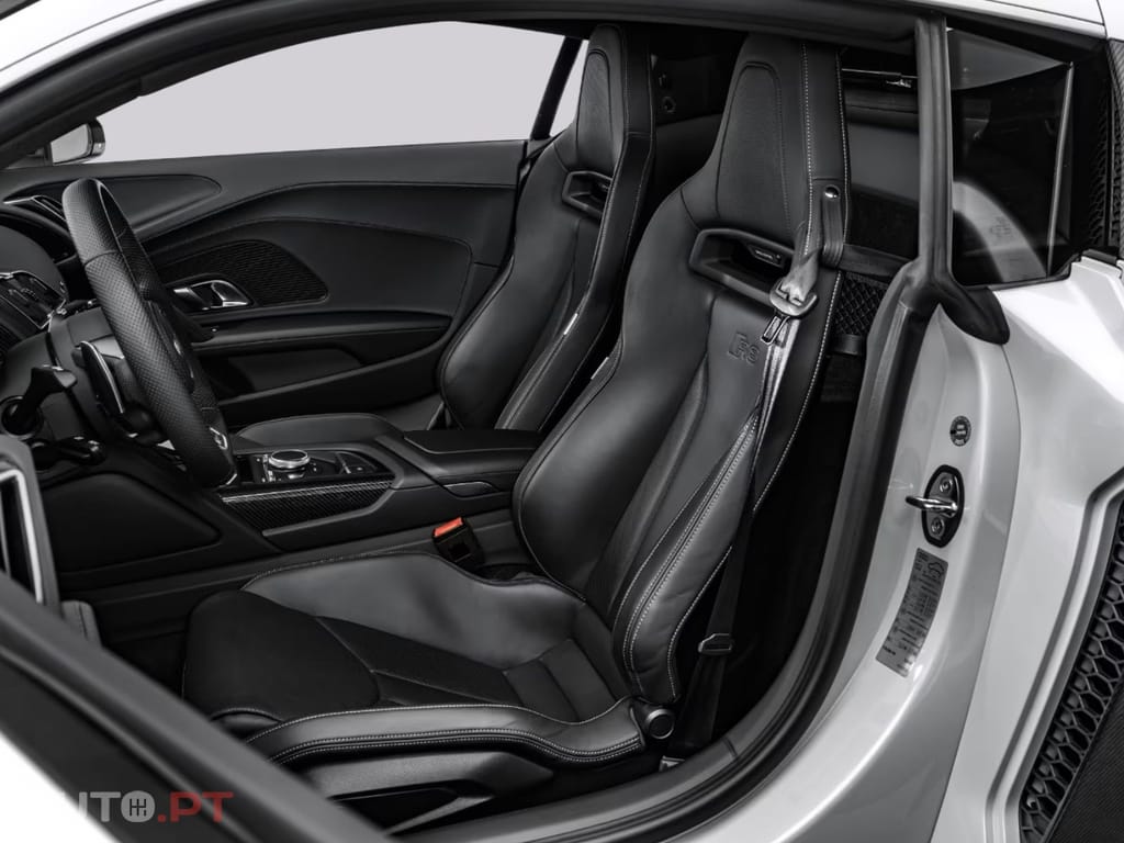 Audi R8 5.2 RWD